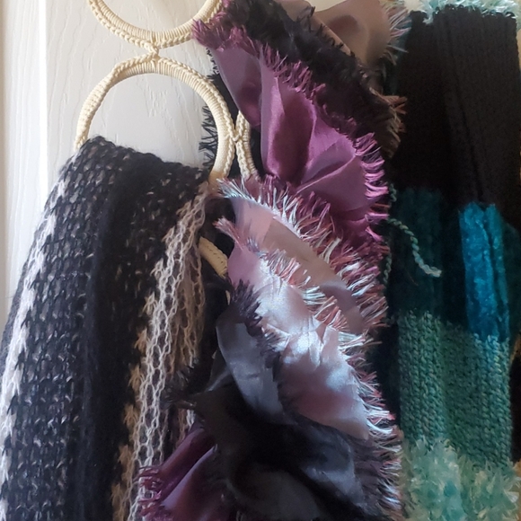 Scarves - Picture 3 of 5